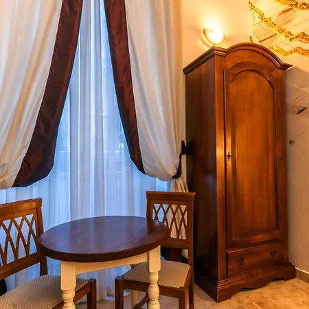 Le Clarisse Pantheon Hotel Rzym