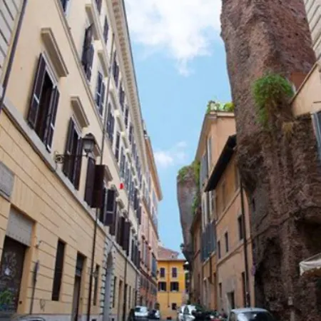 Le Clarisse Pantheon