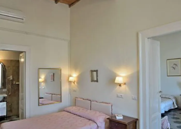 Le Clarisse Pantheon Hotel 3*