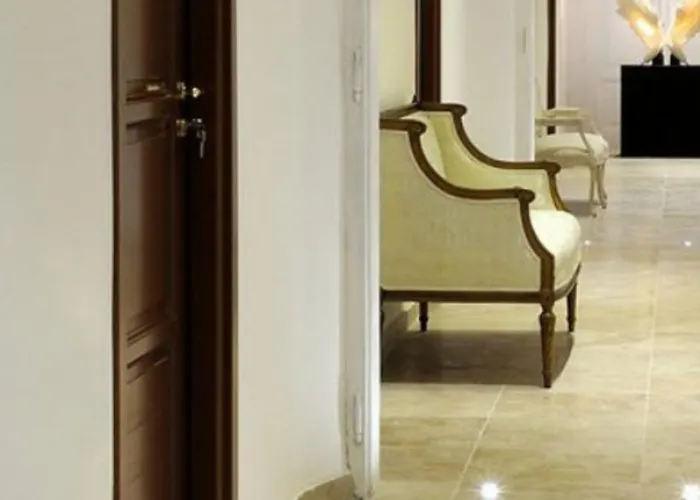 Le Clarisse Pantheon