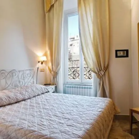 Hotell Le Clarisse Pantheon 3*