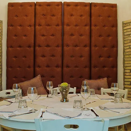Le Clarisse Pantheon Hotell 3*