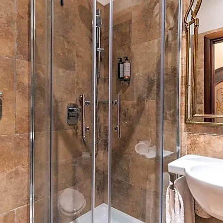 Hotel Le Clarisse Pantheon 3*