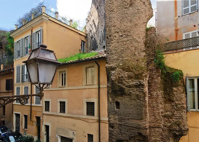 Le Clarisse Pantheon