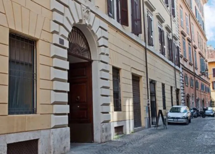 Le Clarisse Pantheon Hotel