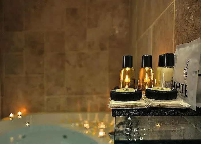 Le Clarisse Pantheon 3*