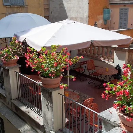 Le Clarisse Al Pantheon 3* Roma