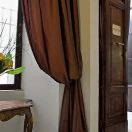 Le Clarisse Al Pantheon Hotel