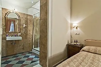 Hotel Le Clarisse Pantheon 3*